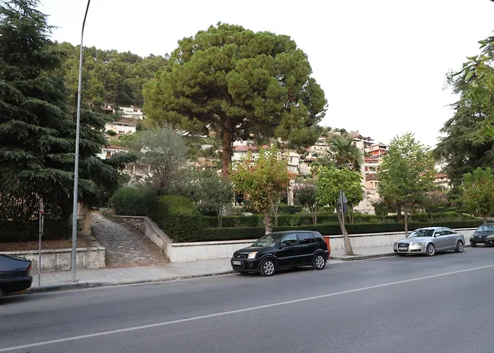 Kazazi Bed & Breakfast 3*